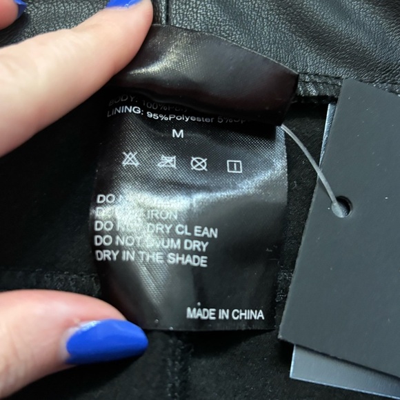 Tagoo Faux Leather Pleather Pants Womens Size Medium New With Tag Black Biker - Picture 4 of 5